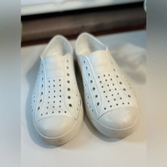 Native Shoes Kid's Jefferson Block Shoes - J4 gently worn didn’t know what to - Picture 10 of 10
